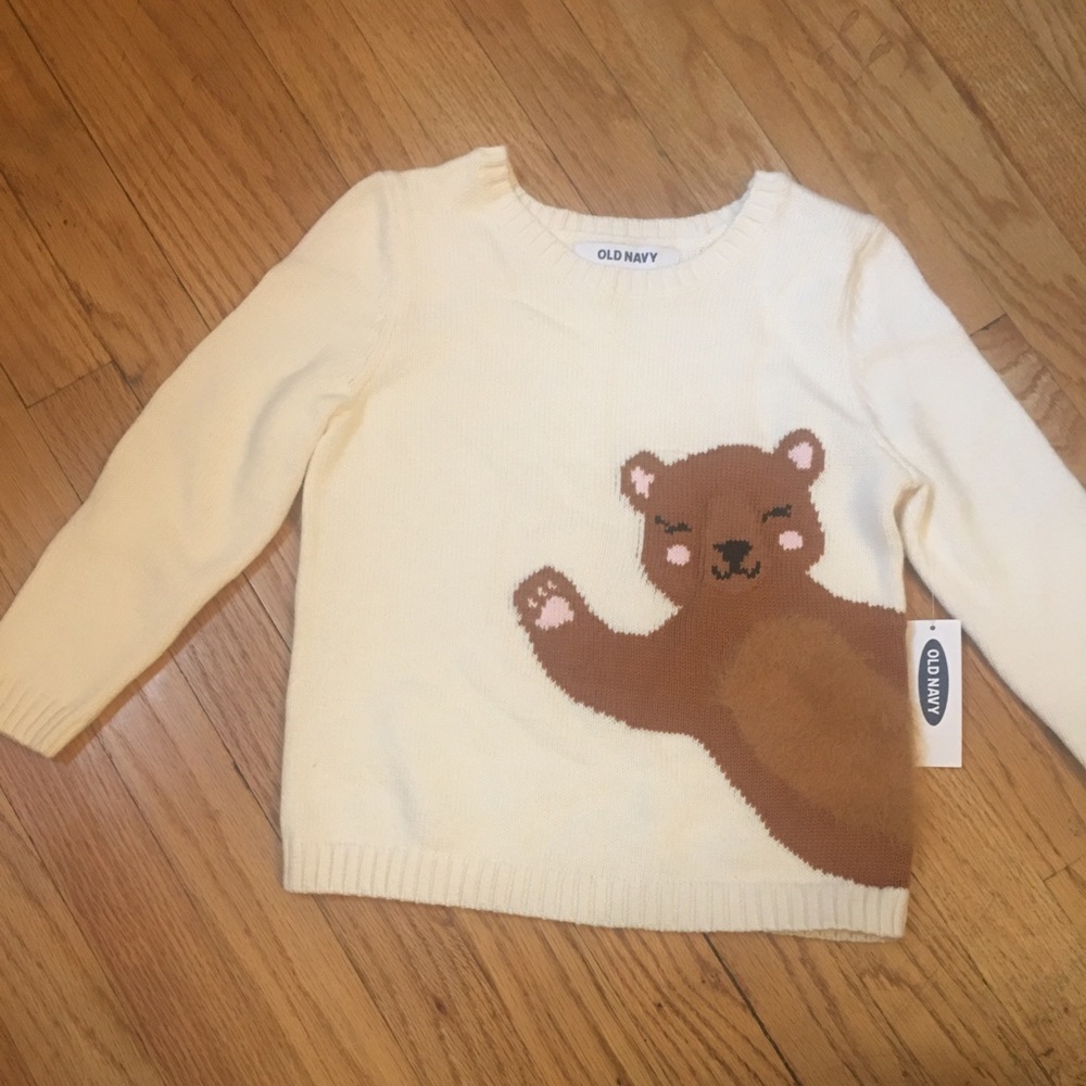 Cute little sweater, 💯 cotton, size 3T